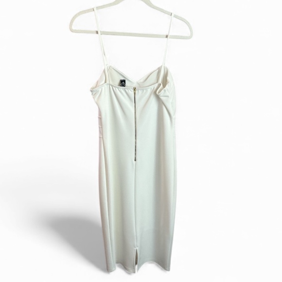 Windsor’s Women’s White Spaghetti Strap Midi Dress Size M/L - Picture 2 of 3